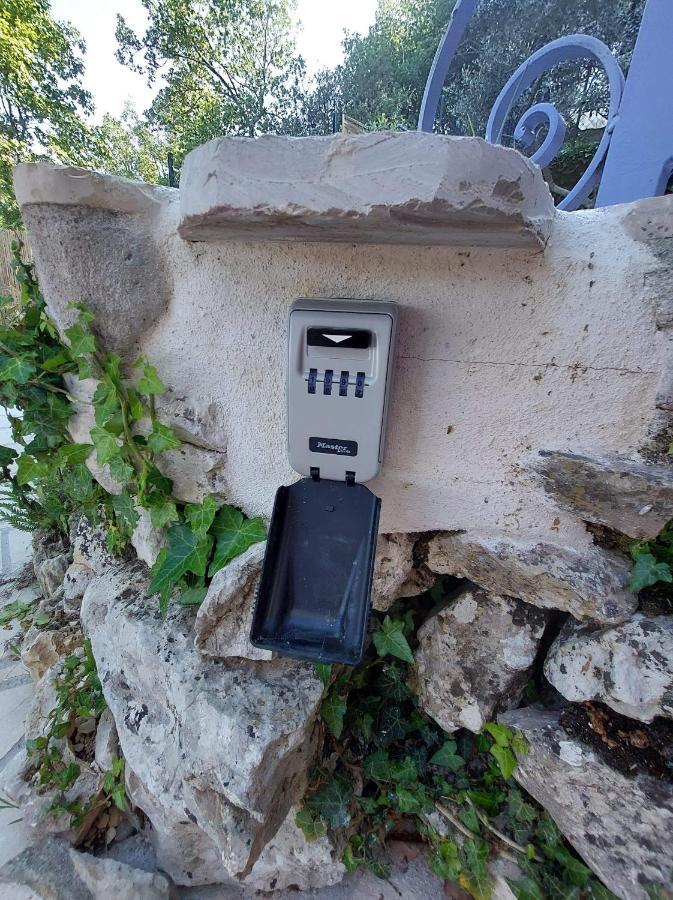 Le Refuge Daire Montmeyan Dış mekan fotoğraf